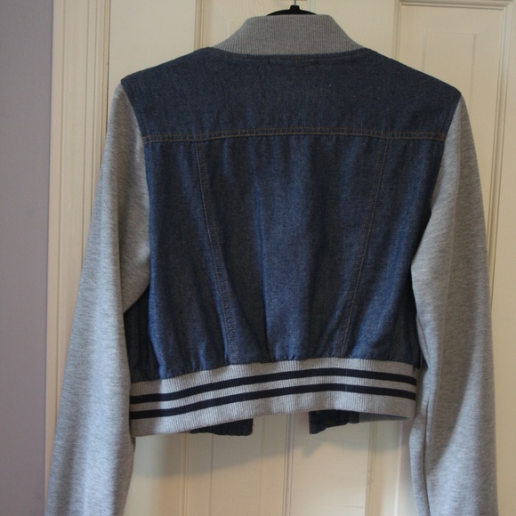 Cropped Jacket - Picture 3 of 3